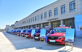 百台吉利醇电动车交付 大庆开启绿色运力新篇章